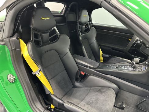 Certified 2021 Porsche 718 Boxster Spyder image 36