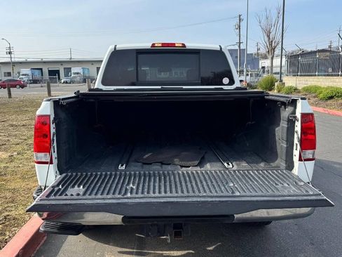 Used 2011 Nissan Titan SV w/ SV Premium Utility Pkg image 16