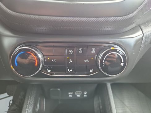 Used 2023 Chevrolet TrailBlazer LT AWD/4WD image 21