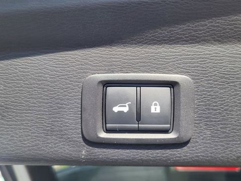 Used 2024 Mitsubishi Outlander SE image 5