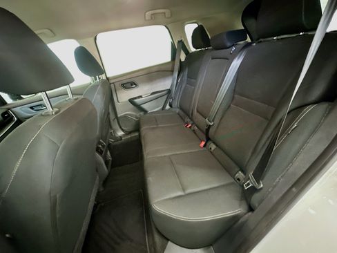 Used 2023 Nissan Rogue S AWD/4WD image 28