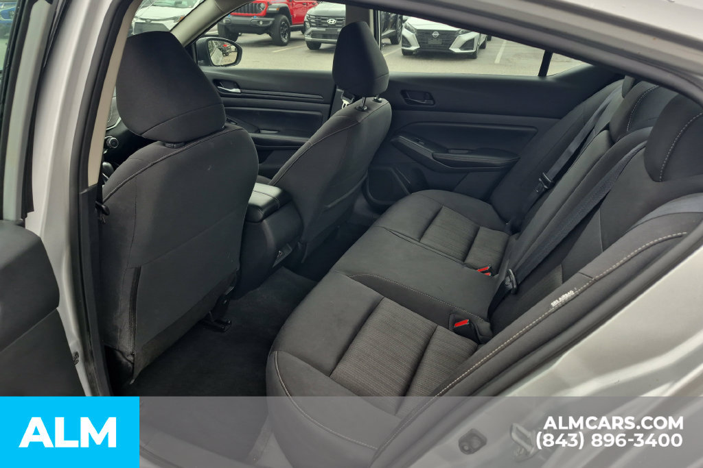 Used 2024 Nissan Altima 2.5 SV FWD image 17