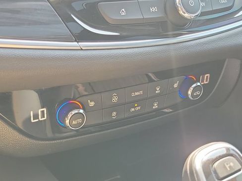 Certified 2020 Buick Enclave Essence w/ Sport Touring Edition FWD image 31