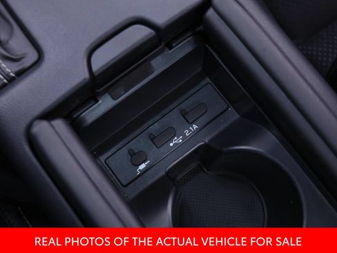 Used 2025 Toyota GR86 Premium w/ ALL Weather Mat Package (TMS) RWD image 9