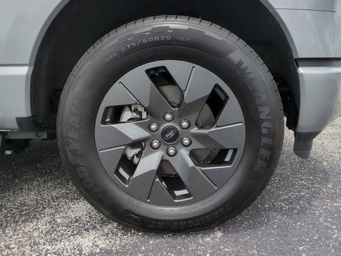 Used 2025 Ford F150 Lightning Flash AWD/4WD image 11