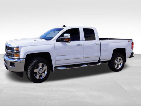 Used 2016 Chevrolet Silverado 2500 LTZ w/ LTZ Plus Package image 10
