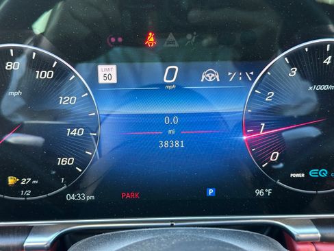 Used 2022 Mercedes-Benz S 580 4MATIC Sedan image 4