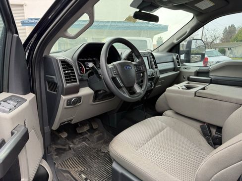 Used 2022 Ford F350 XLT w/ XLT Value Package image 5