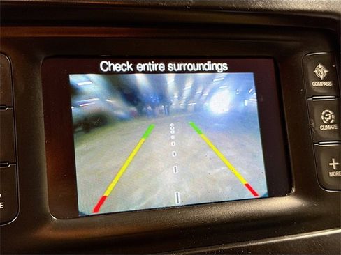 Used 2017 Jeep Cherokee Latitude image 15