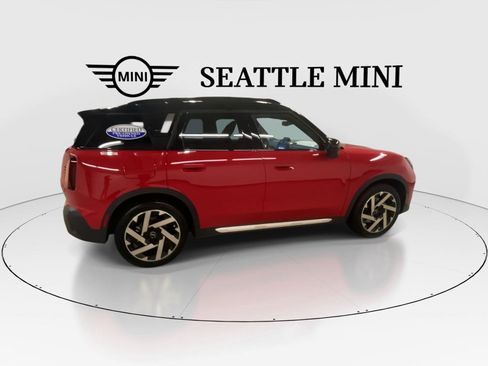 Used 2025 MINI Cooper Countryman SE w/ Comfort Package Max AWD/4WD image 12