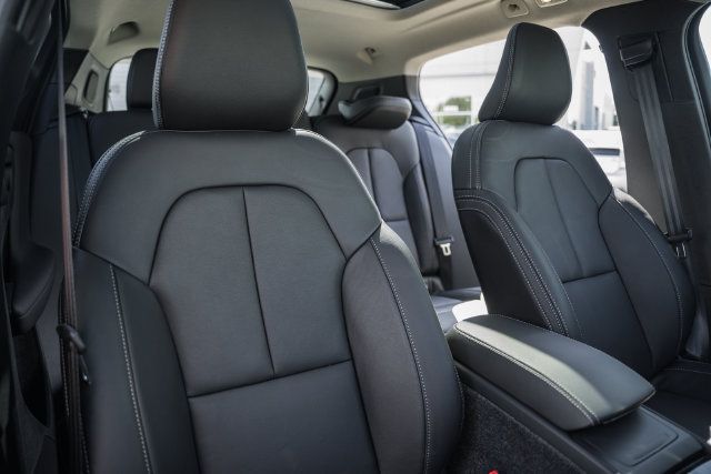 New 2026 Volvo XC40 B5 Ultra w/ Protection Package Premier AWD/4WD image 38