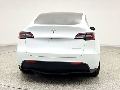 Used 2023 Tesla Model Y Long Range image 6