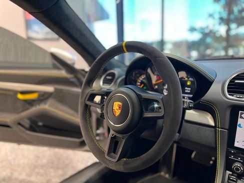 Used 2021 Porsche 718 Cayman GT4 image 28