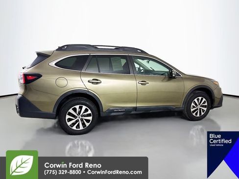 Used 2022 Subaru Outback Premium image 10