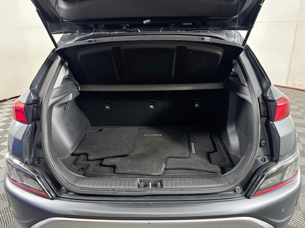 Used 2022 Hyundai Kona Limited AWD/4WD image 27
