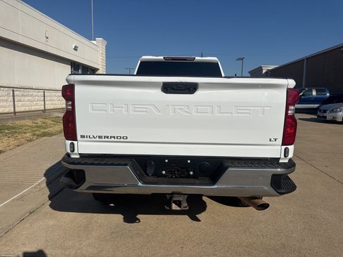 Used 2021 Chevrolet Silverado 2500 LT w/ Convenience Package image 7