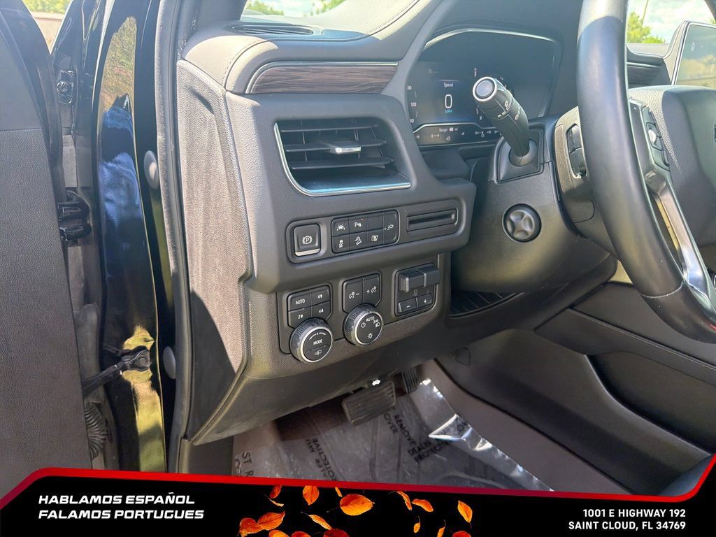 Used 2022 Chevrolet Tahoe Z71 w/ Z71 Off-Road Package AWD/4WD image 18