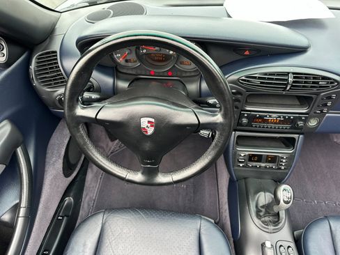 Used 2002 Porsche Boxster RWD image 13