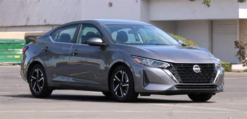 Used 2024 Nissan Sentra SV FWD image 1