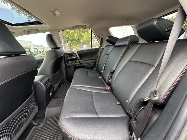 Used 2024 Toyota 4Runner TRD Off-Road Premium w/ Moonroof Package AWD/4WD image 28
