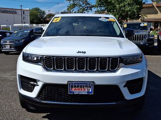 Used 2022 Jeep Grand Cherokee Laredo w/ Luxury Tech Group I video 2