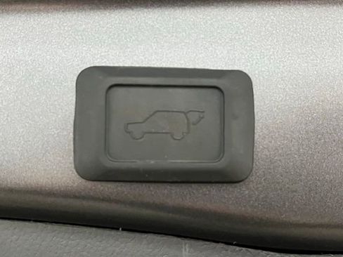 Certified 2025 Toyota RAV4 XLE w/ Convenience Package AWD/4WD image 13