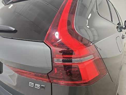 New 2026 Volvo XC60 B5 Plus w/ Climate Package image 20