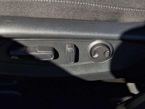 Used 2023 Honda CR-V EX image 27