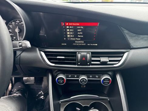 Used 2019 Alfa Romeo Giulia w/ Quick Order Package 22K Sport RWD image 26