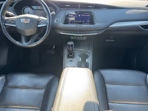 Used 2021 Cadillac XT4 Premium Luxury w/ Cold Weather Package AWD/4WD image 10