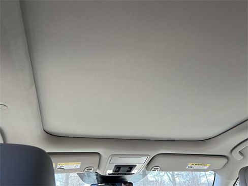 Used 2023 Honda Pilot Elite image 26