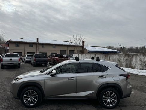 Used 2016 Lexus NX 300h AWD w/ Luxury Package image 9