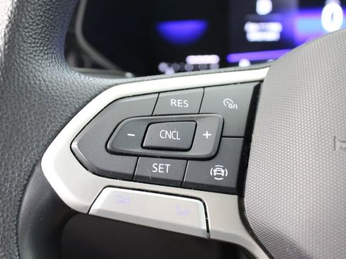 Certified 2022 Volkswagen Taos S FWD image 24