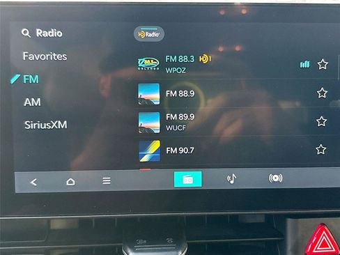 Used 2025 Kia Carnival FWD image 15