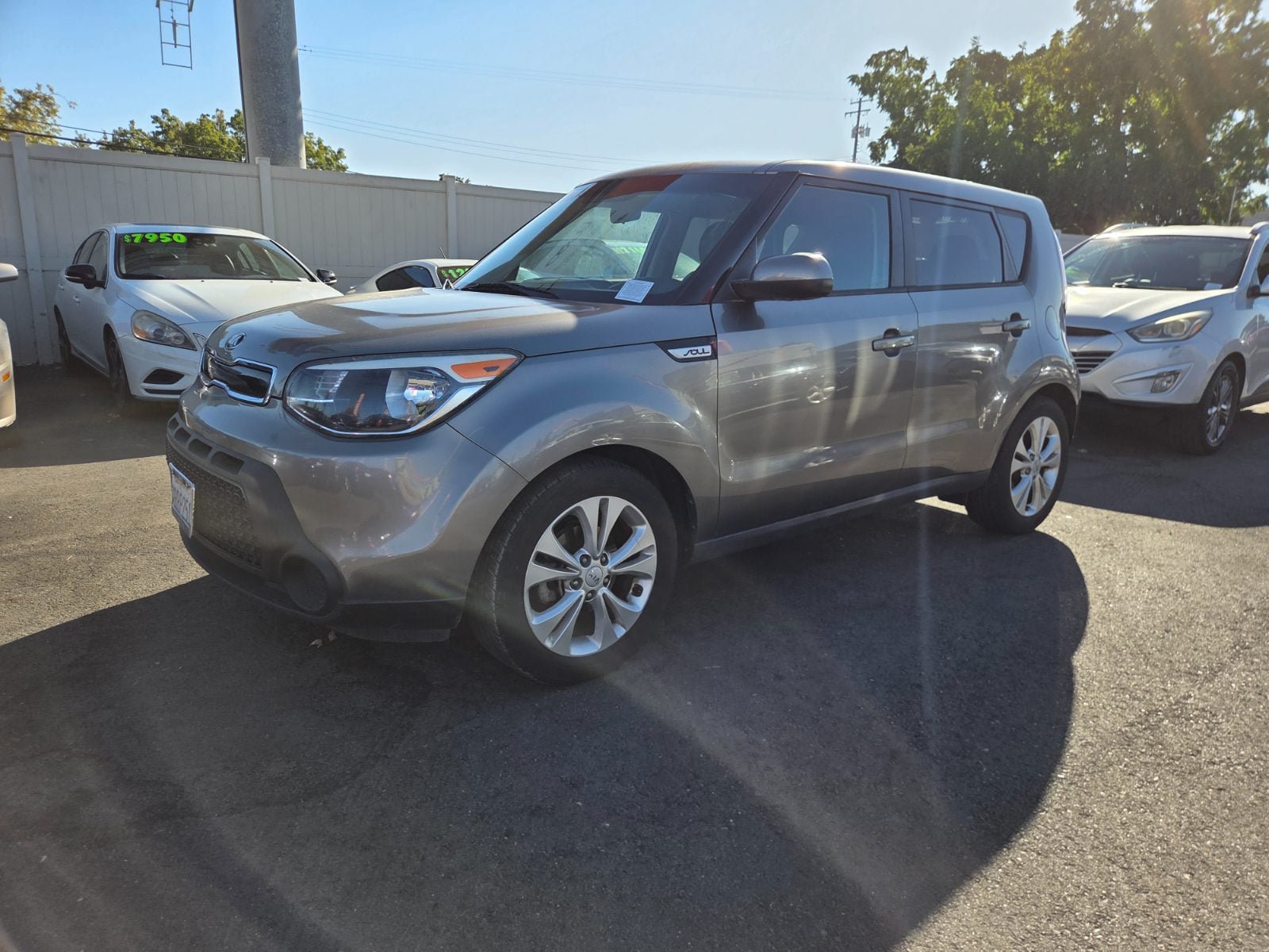 Used 2015 Kia Soul + FWD image 1