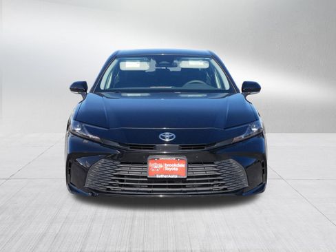 Certified 2025 Toyota Camry LE image 2