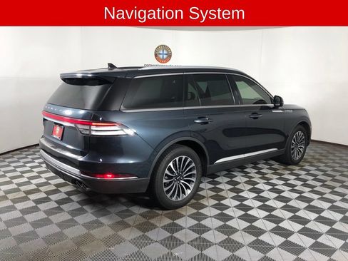Used 2022 Lincoln Aviator Reserve w/ Elements Package Plus AWD/4WD image 17