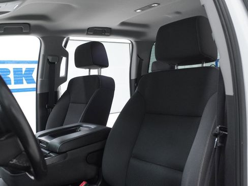 Used 2018 Chevrolet Silverado 1500 LT w/ Texas Edition RWD image 14