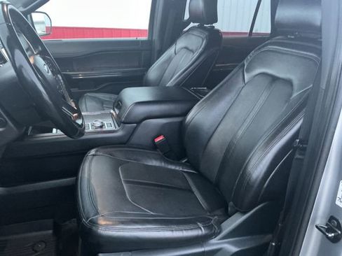 Used 2020 Ford Expedition Limited image 34