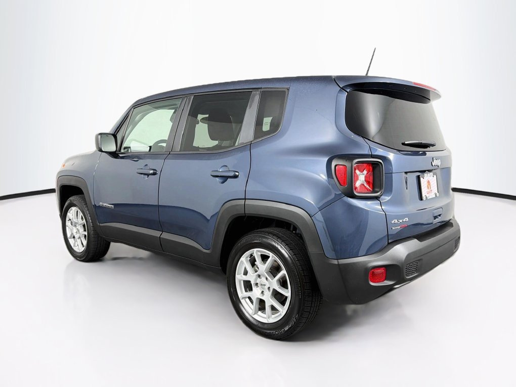 Used 2023 Jeep Renegade Latitude AWD/4WD image 7