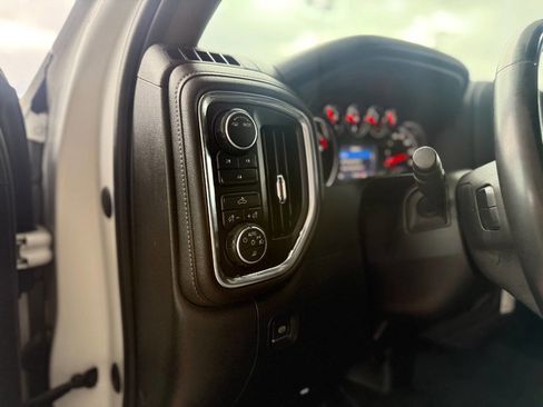 Used 2023 Chevrolet Silverado 2500 LT AWD/4WD image 27