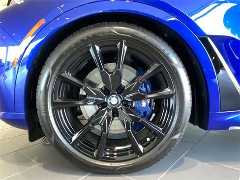 New 2026 BMW X7 M60i image 7