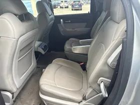 Used 2011 GMC Acadia SLT FWD image 10