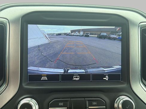 Used 2022 GMC Sierra 1500 SLT w/ SLT Premium Plus Package AWD/4WD image 15
