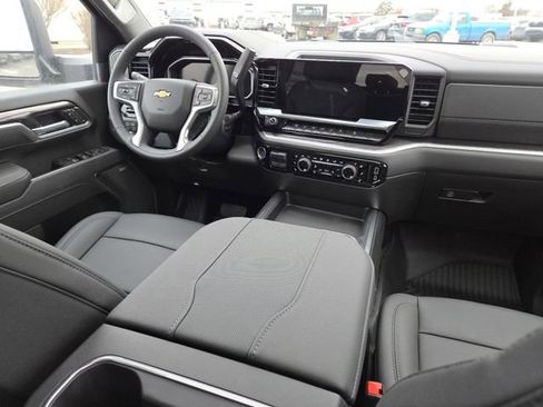 New 2026 Chevrolet Silverado 3500 LTZ w/ LTZ Premium Package AWD/4WD image 32