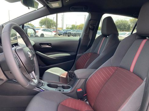 Used 2026 Toyota Corolla SE FWD image 8