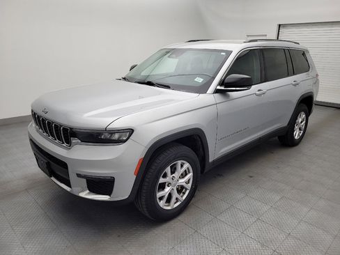 Used 2021 Jeep Grand Cherokee L Limited AWD/4WD image 2