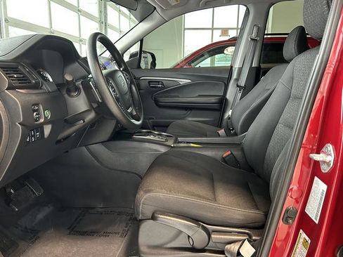 Used 2023 Honda Ridgeline Sport image 14