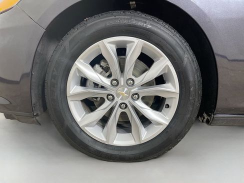 Used 2023 Chevrolet Malibu LT image 32