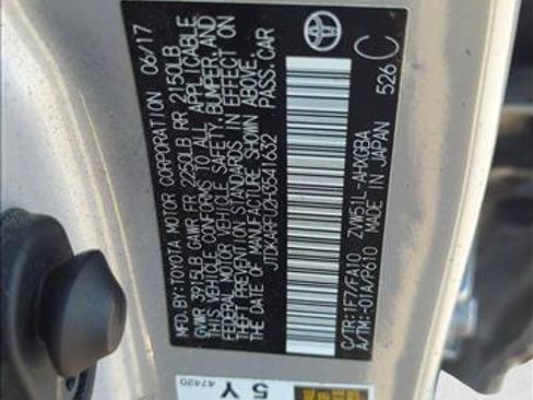 Used 2017 Toyota Prius Three FWD image 25